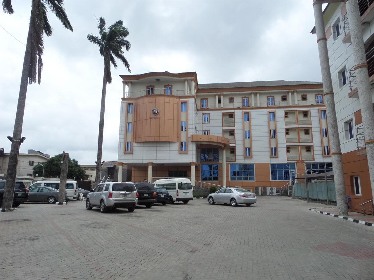 R&A City Hotels