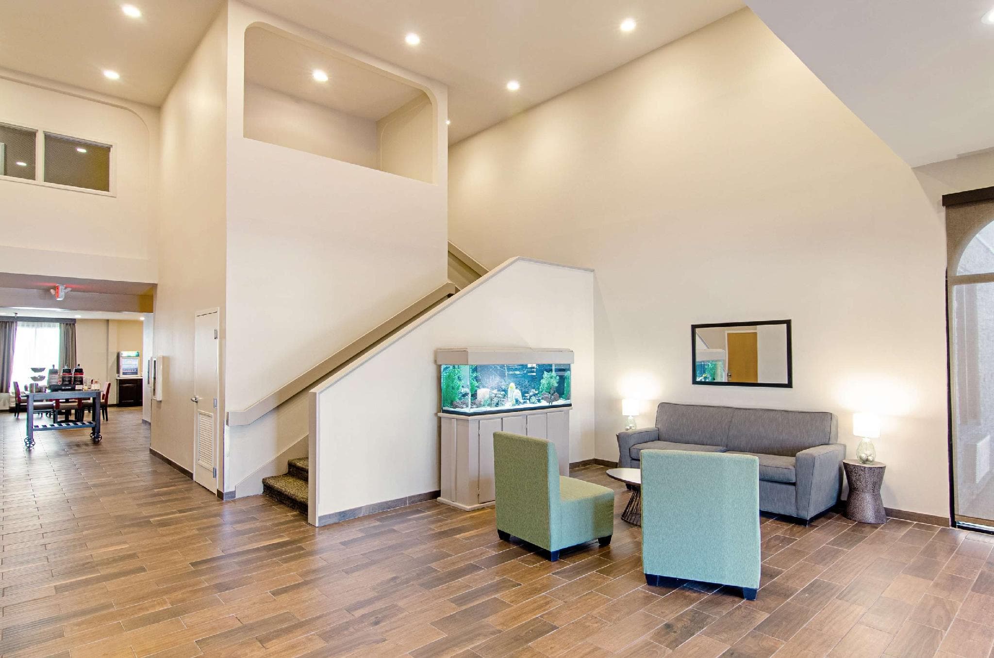 Quality Inn & Suites Near Tanger Outlet Mall photo 5