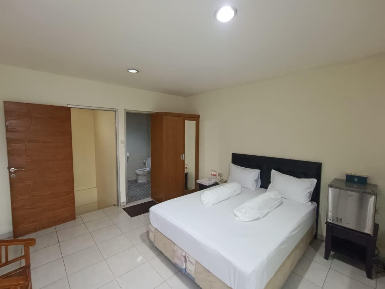 Capital O 94095 Angkasa Hotel Dua photo 2