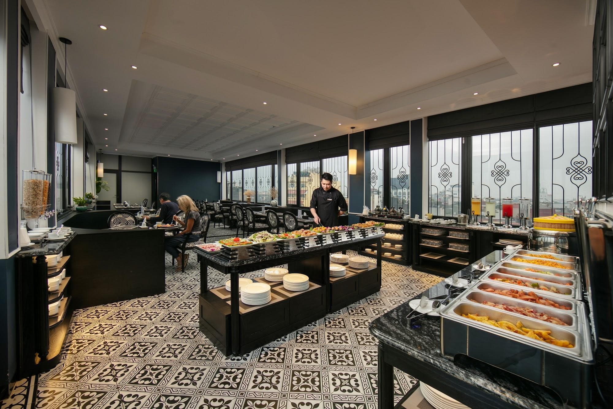 Hanoi Le Chateau Hotel & Spa photo 3