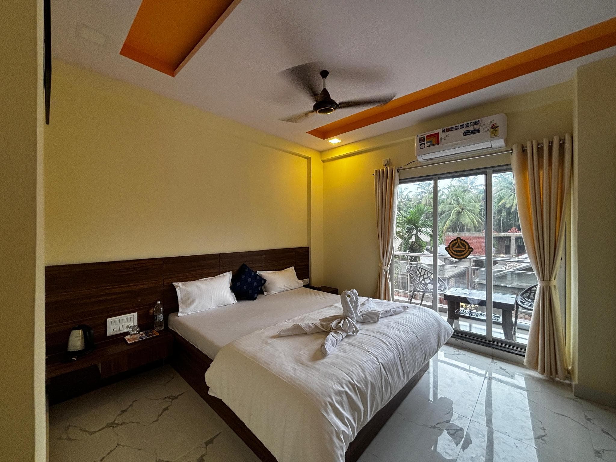 ILIF 2724 The Ocean Treat Hotel photo 2