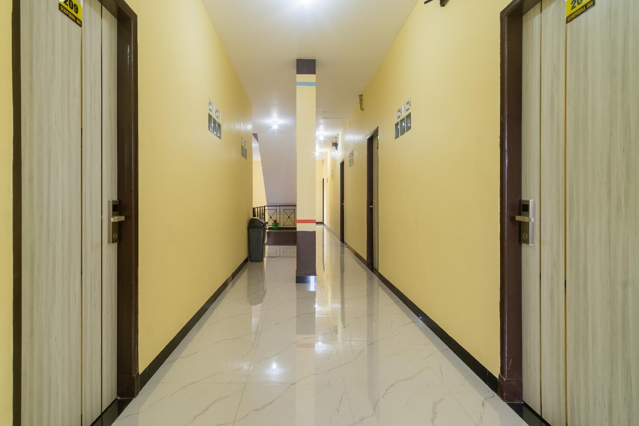 RedDoorz Plus @ Sempurna Inn Medan photo 5