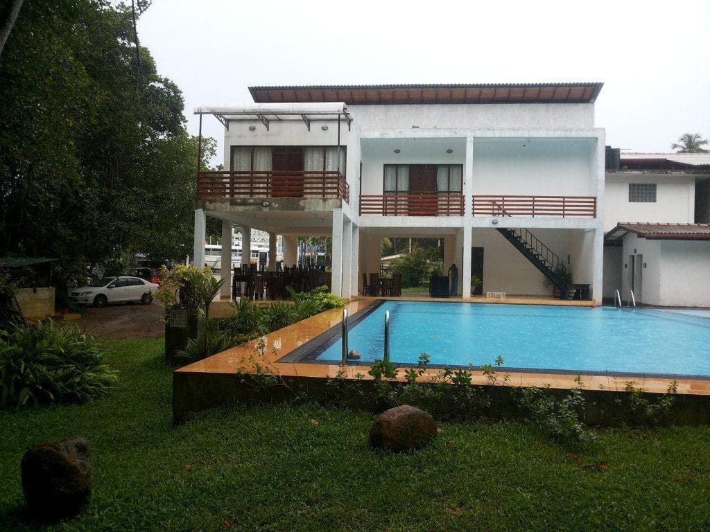 The Mangrove Cave Hotel