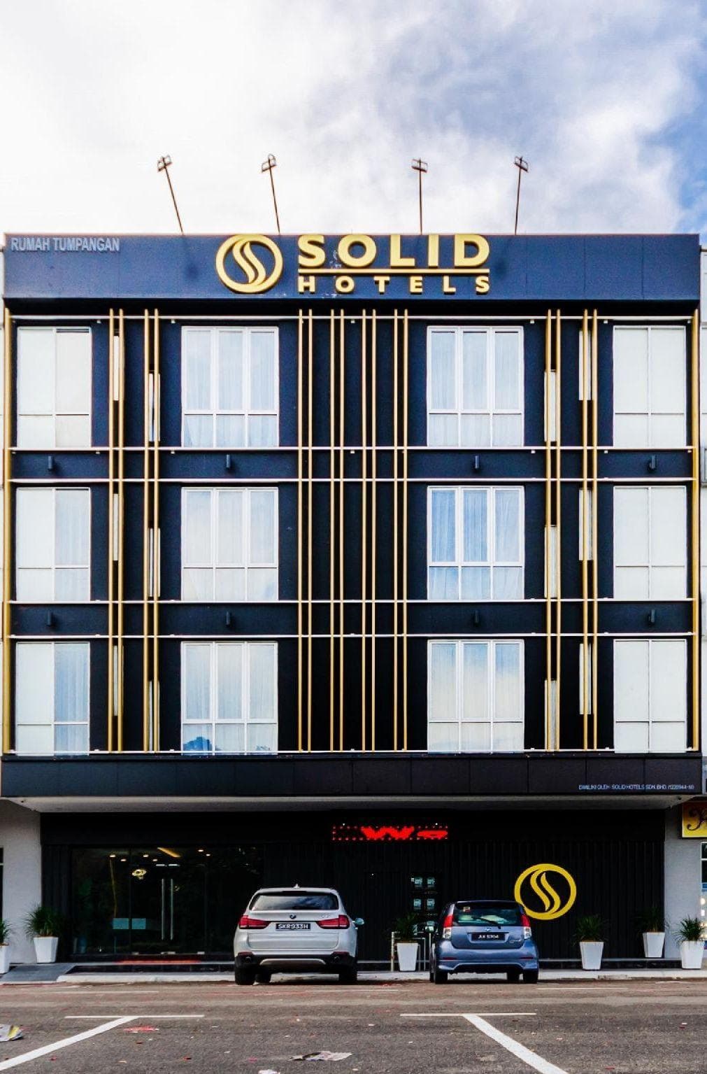 Solid Hotels