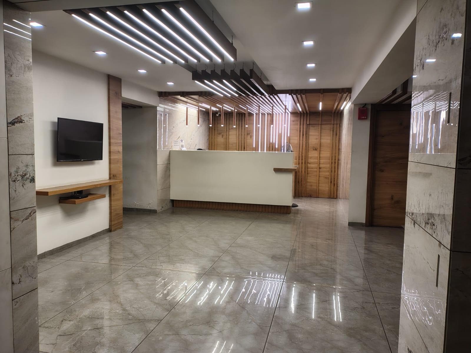 HOTEL PRUDENT, Vadodara