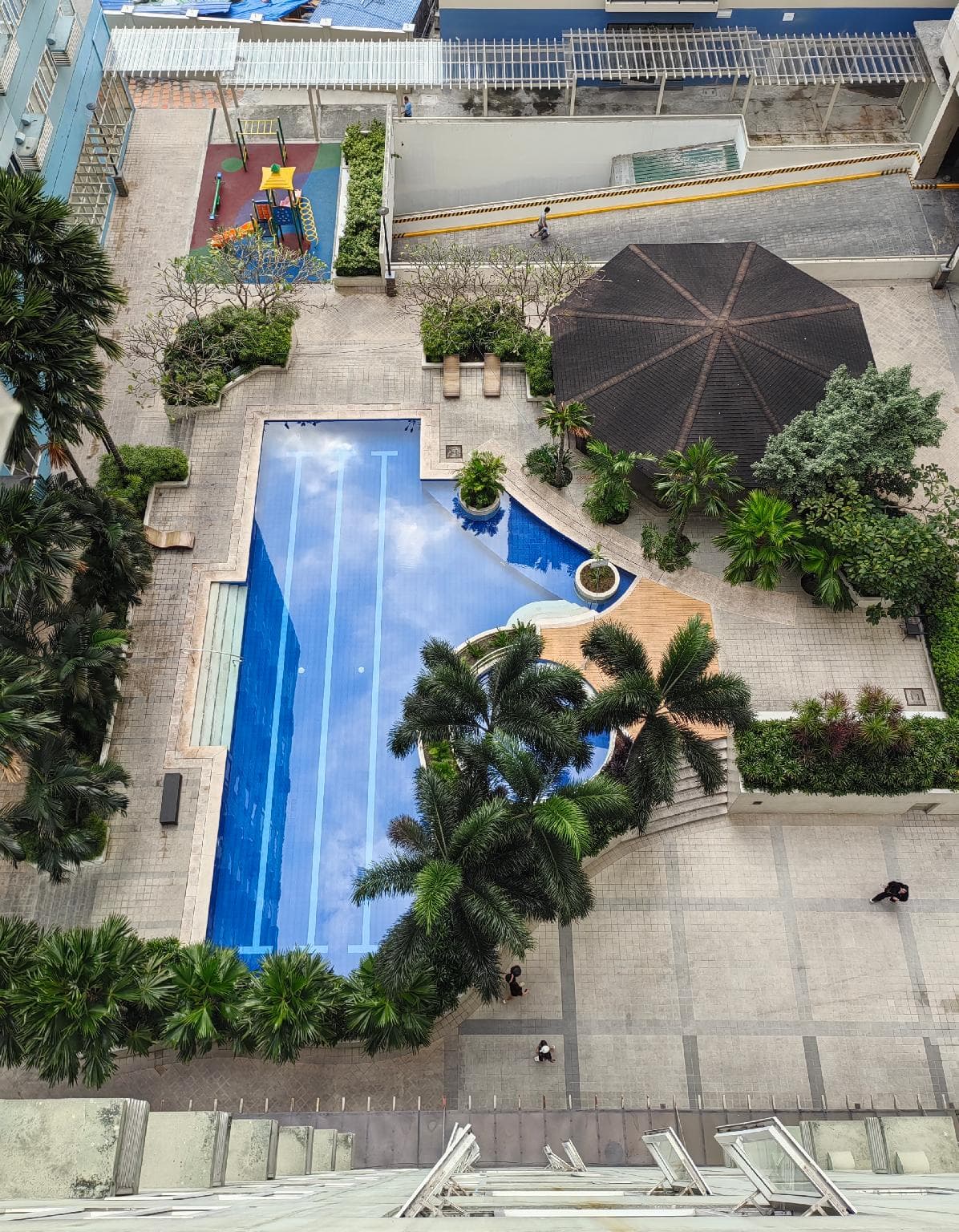 Calm and Cozy City Escape Near NAIA Terminal 3, BGC and Venice Grand Canal photo 3
