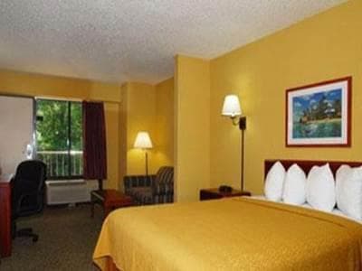 Quality Inn & Suites Orlando Airport photo 2