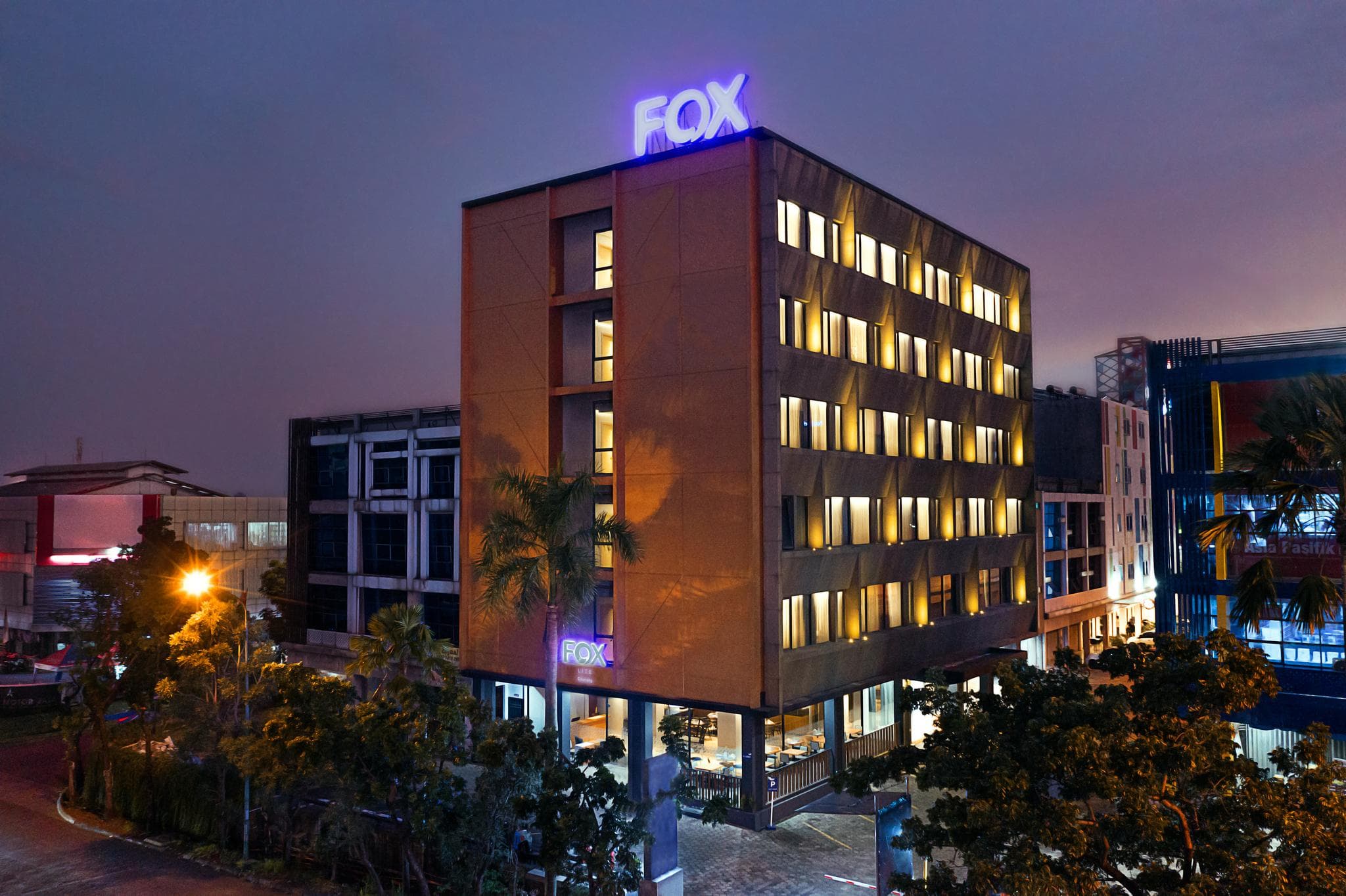FOX Lite Hotel Cikarang photo 5