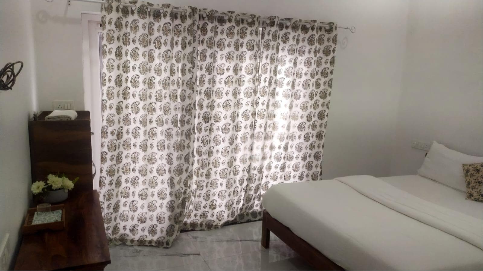 Hotel Gangetic Yoga Getaway photo 2