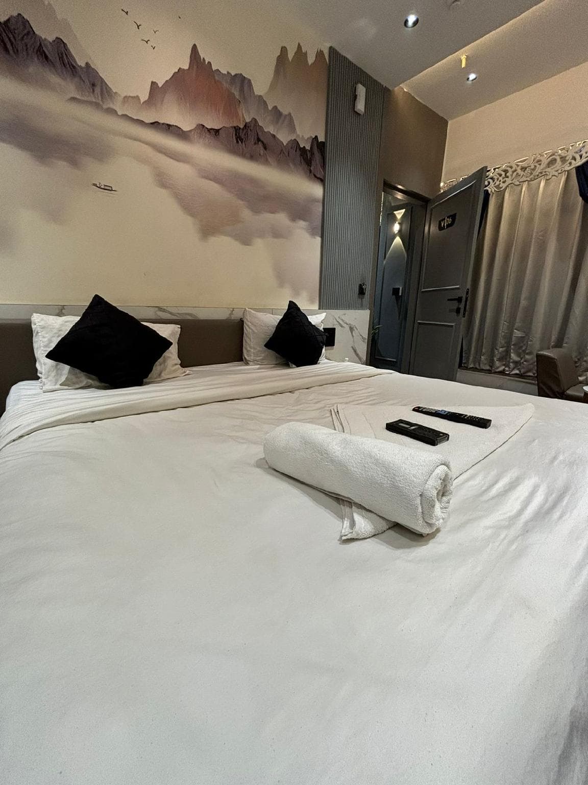V Love Hotel photo 2