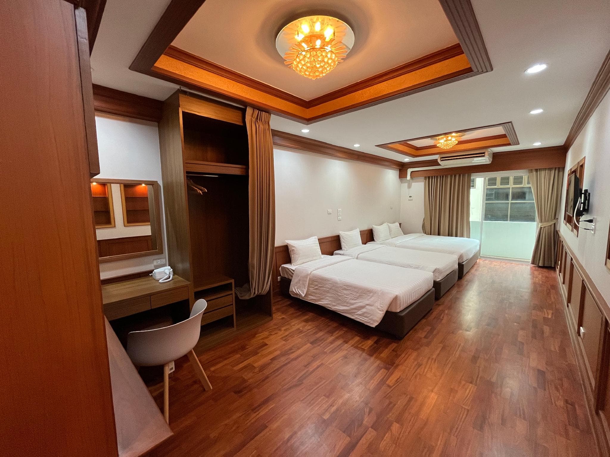 Peace Residence Pratunam