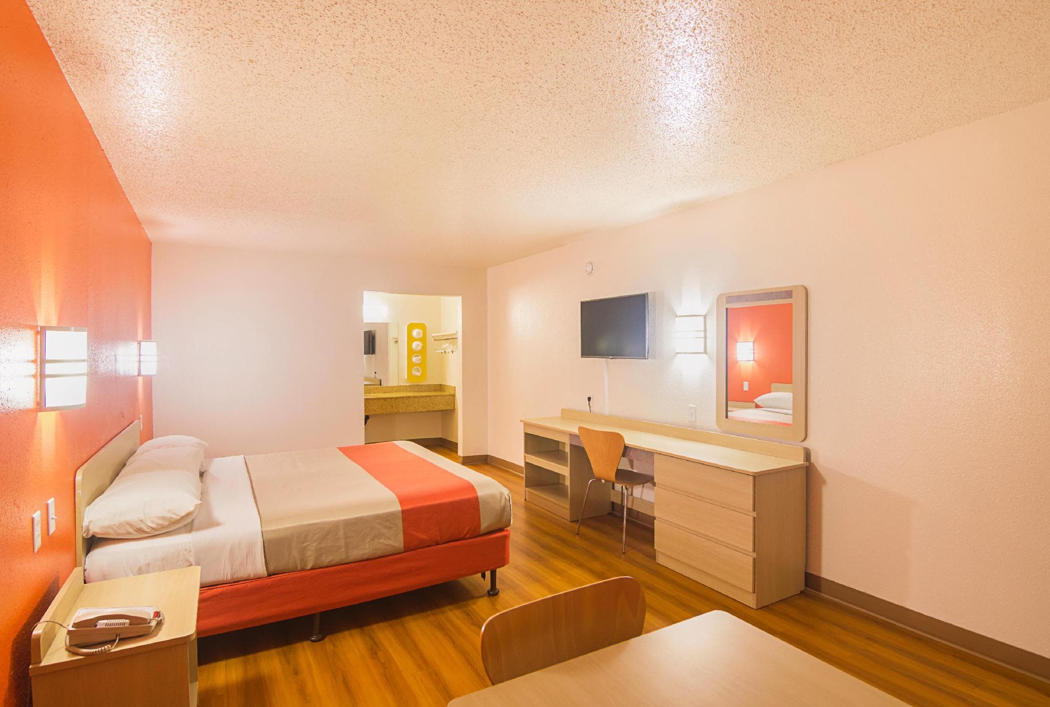 Motel 6 Owensboro, KY