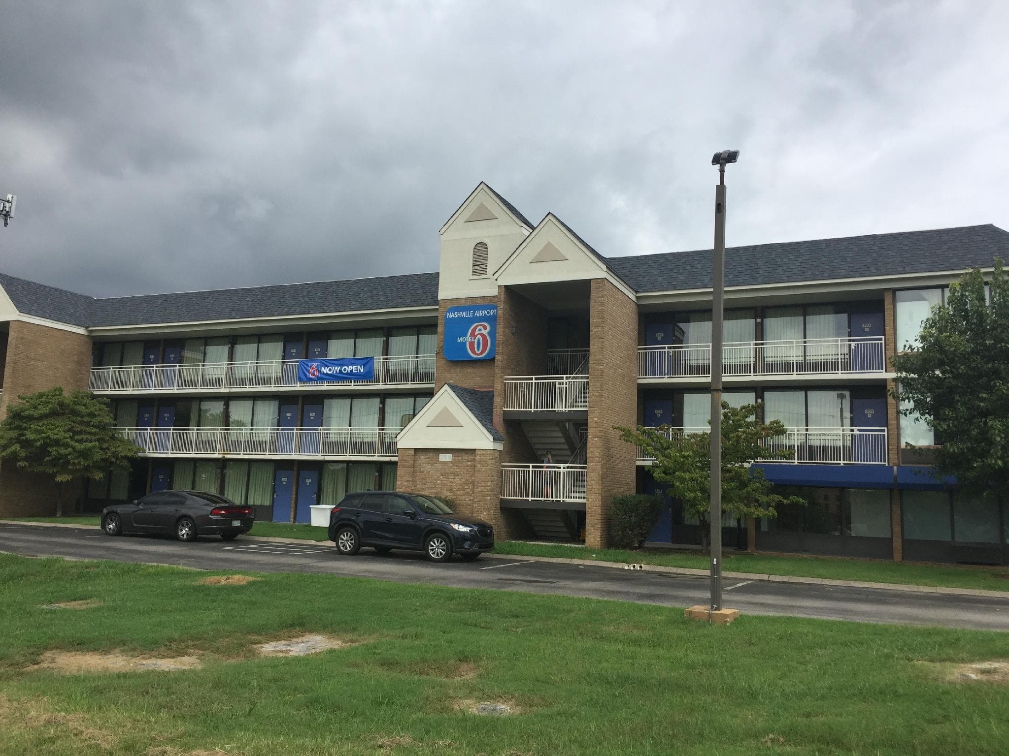 Motel 6 Phoenix, AZ - East