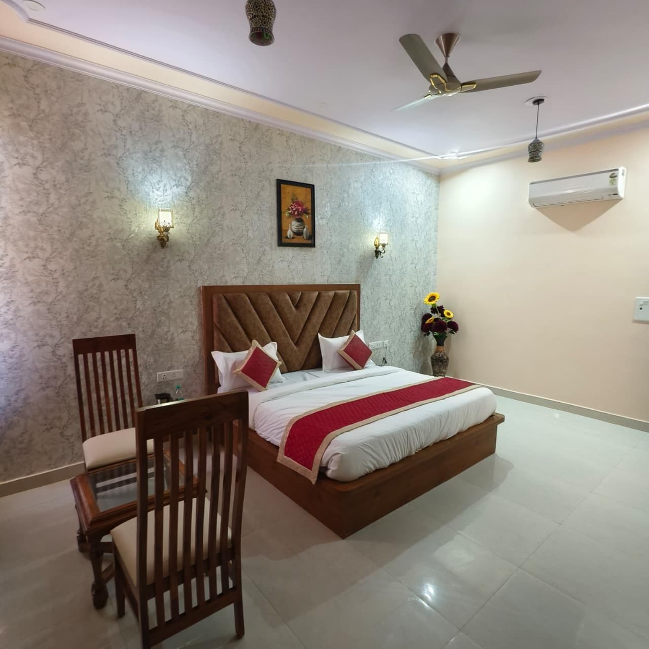 HOTEL NARAYAN VILAS photo 2