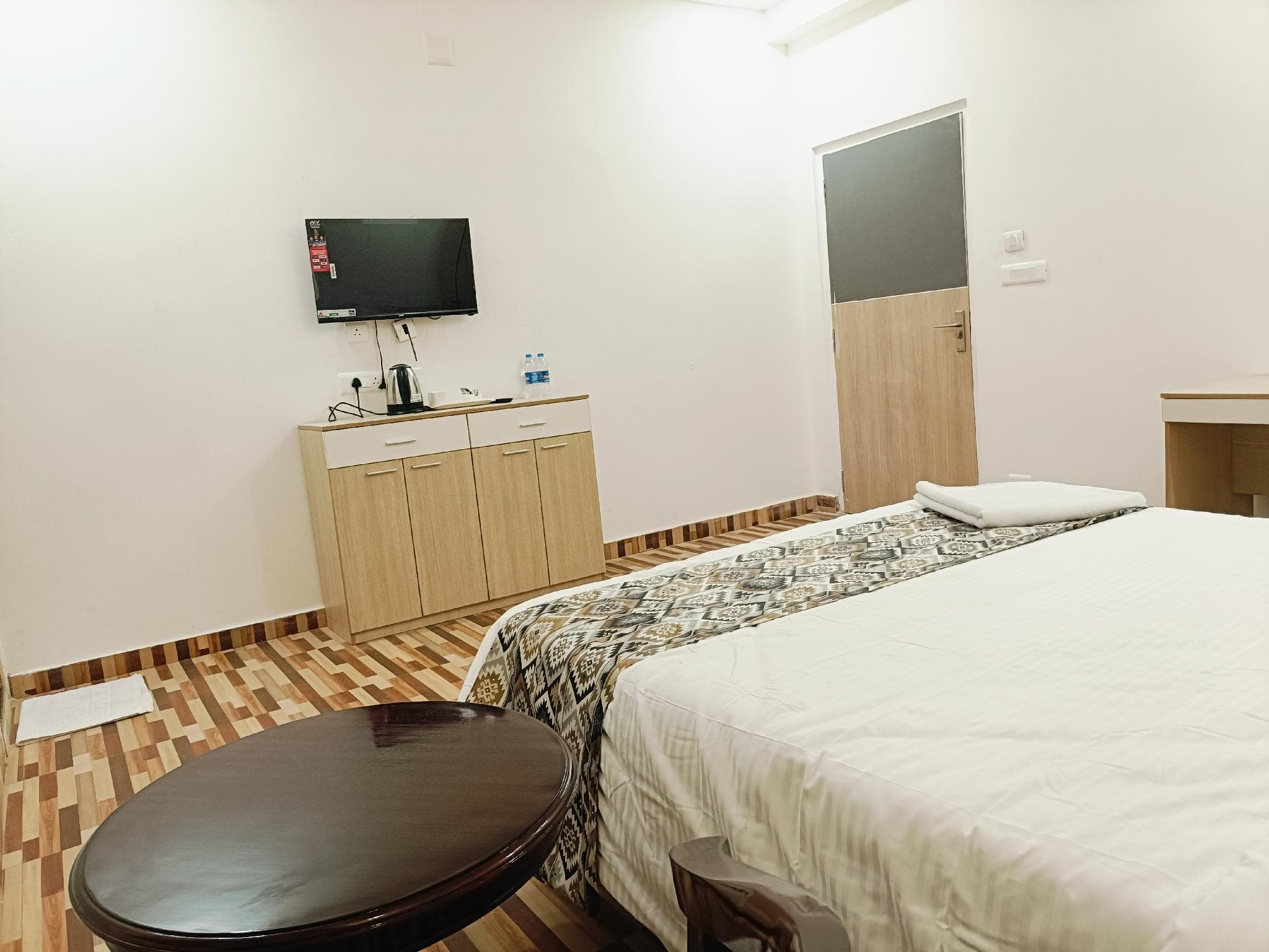AURIC HOTEL photo 4