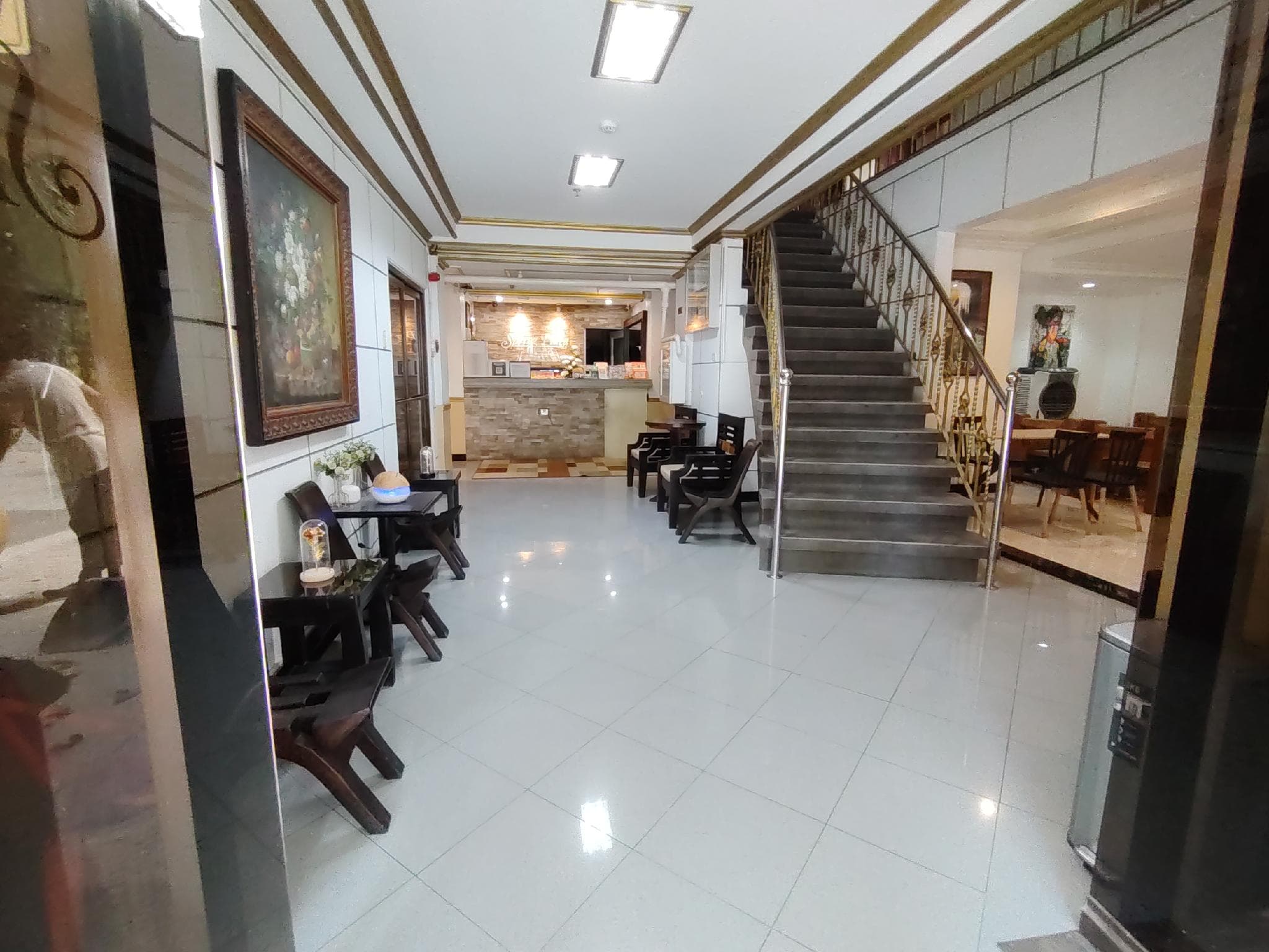 Spring Plaza Hotel photo 5