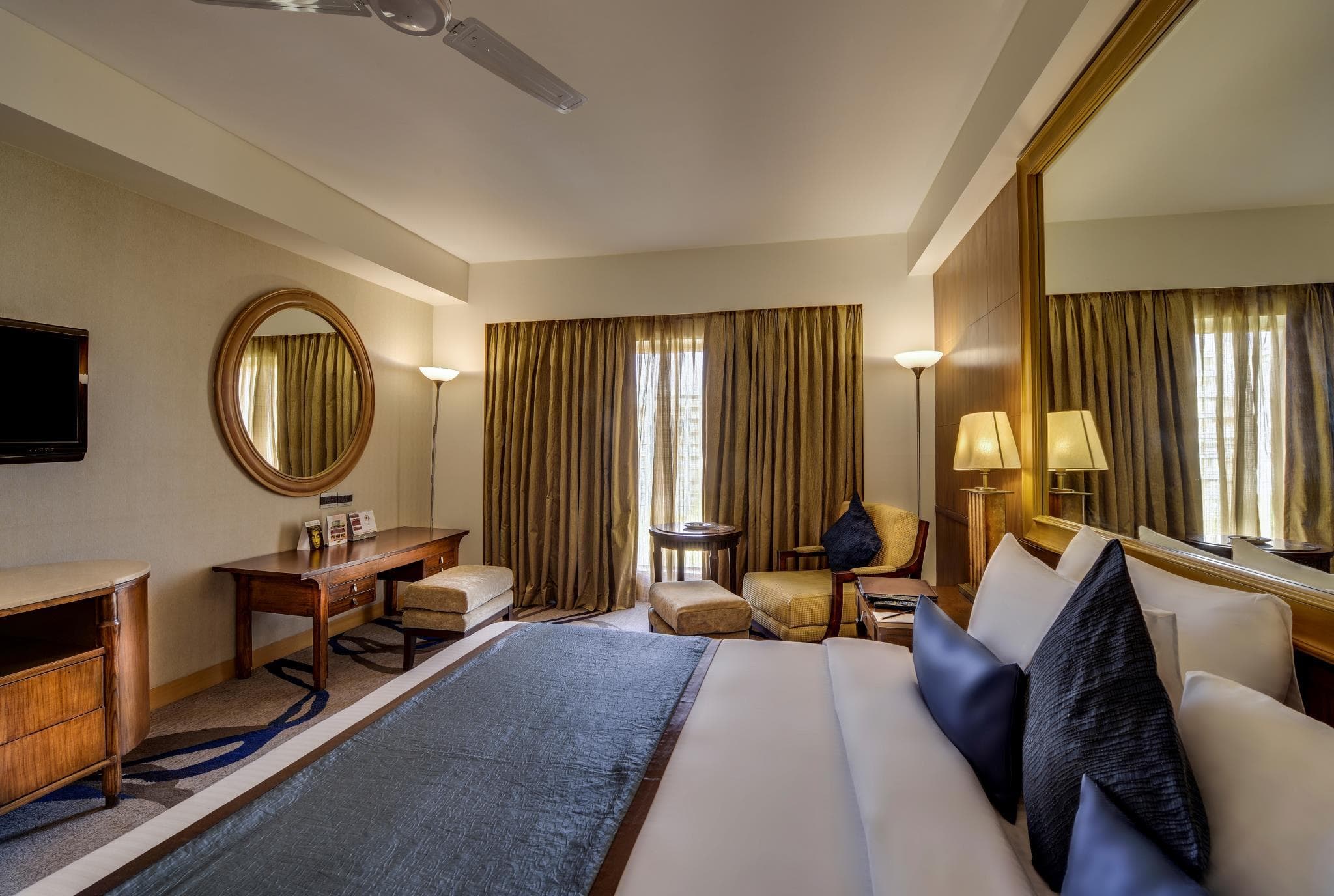 Pride Plaza Hotel Ahmedabad photo 3