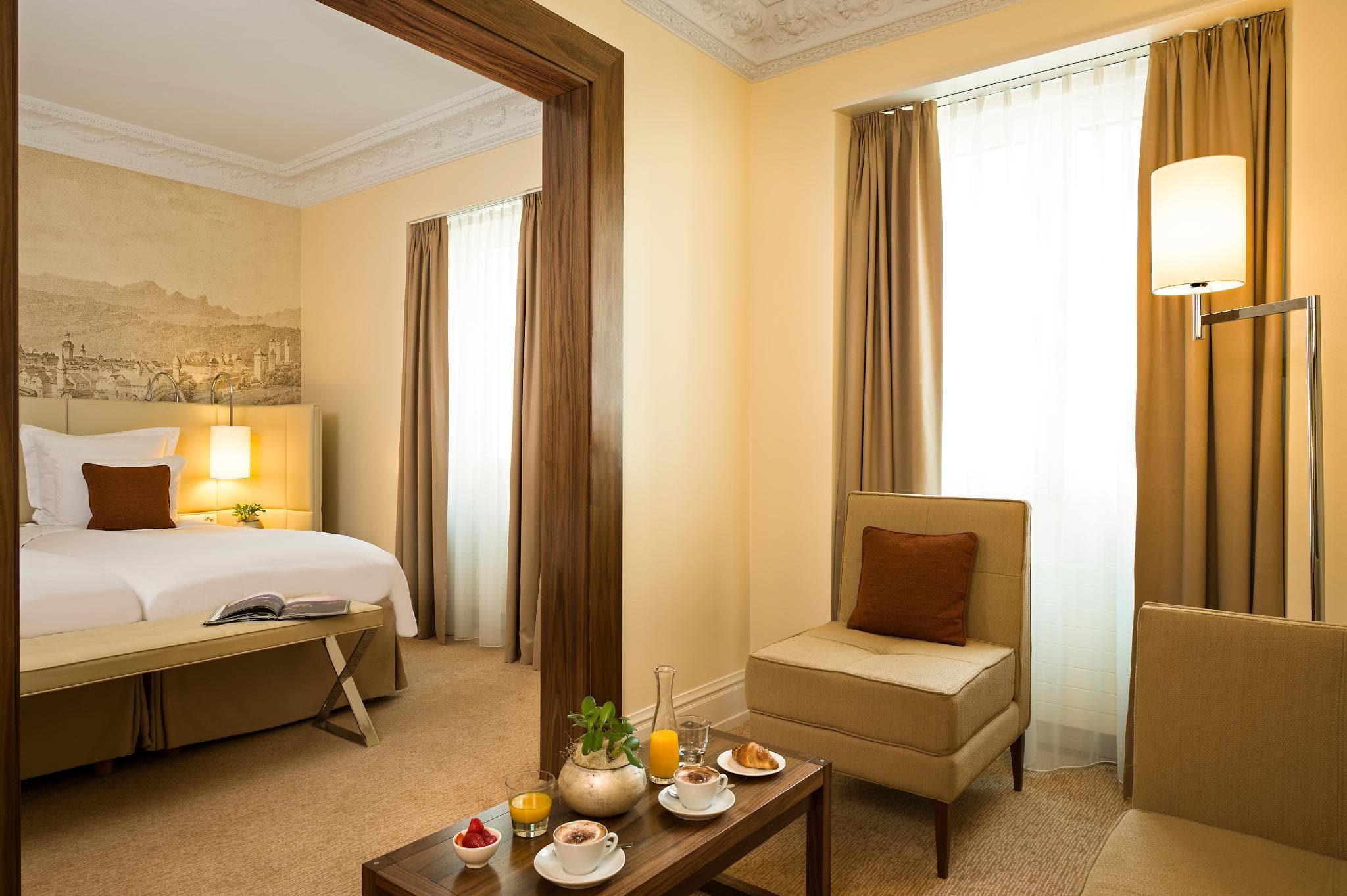 Renaissance Lucerne Hotel photo 2