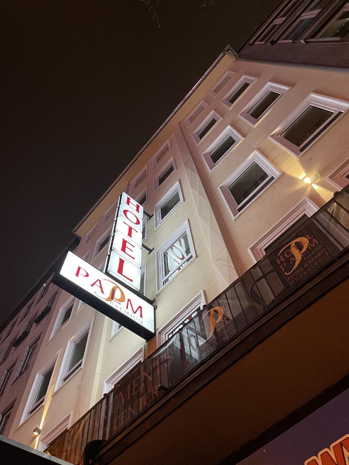 Palm Premium Hotel & Apartments