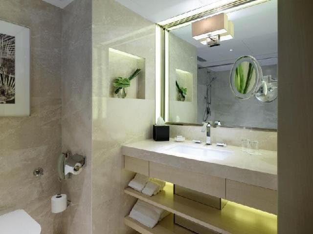 Royal Garden Hotel photo 2