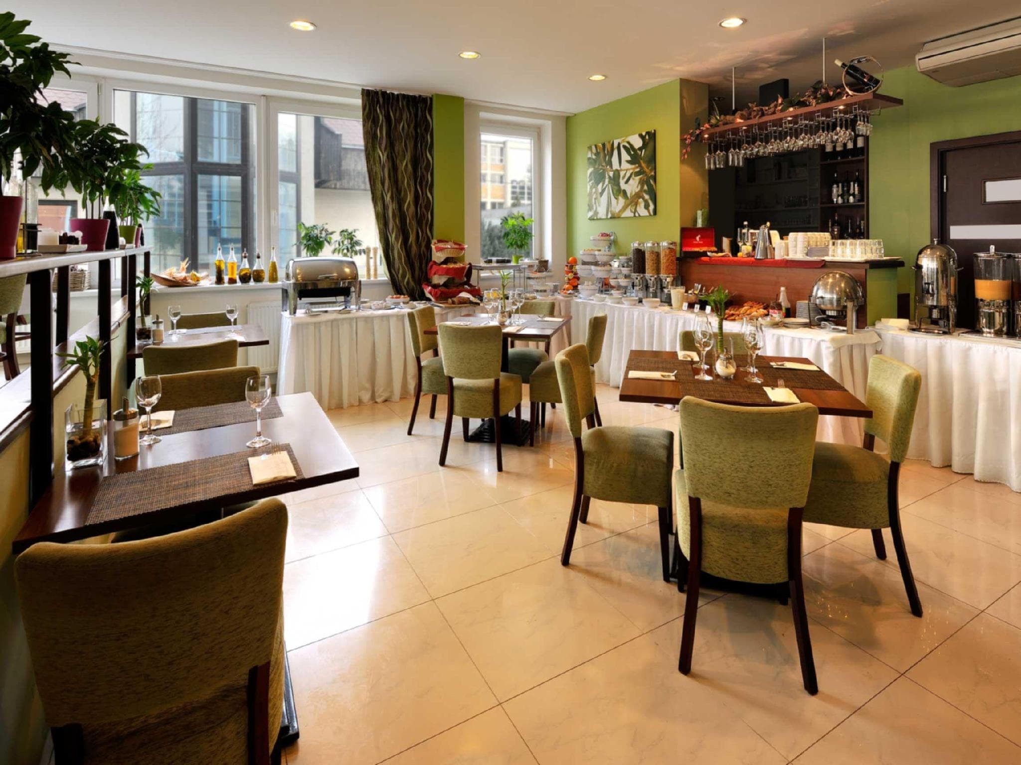 PREMIUM Business Hotel Bratislava photo 5