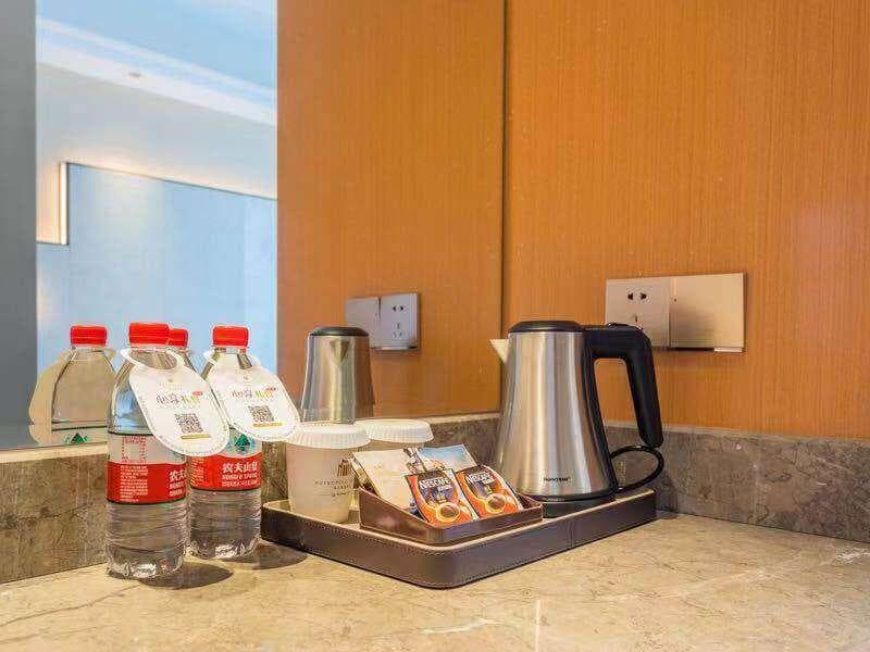 Jinjiang Metropolo Hotel Dongguan Gaobu Shixing Center photo 2