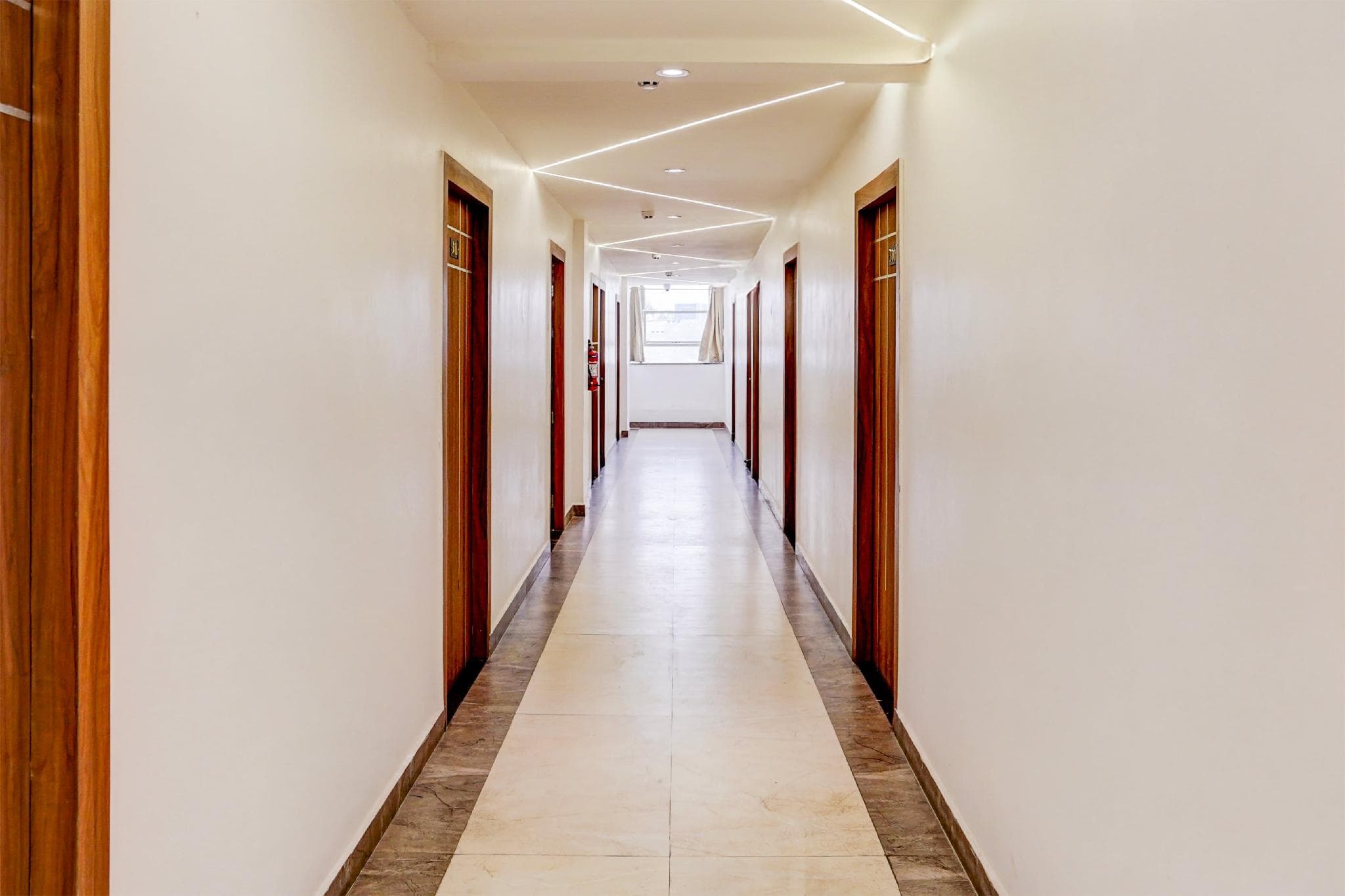 Hotel O Kargil Complex Formerly Saarthi Inn photo 4