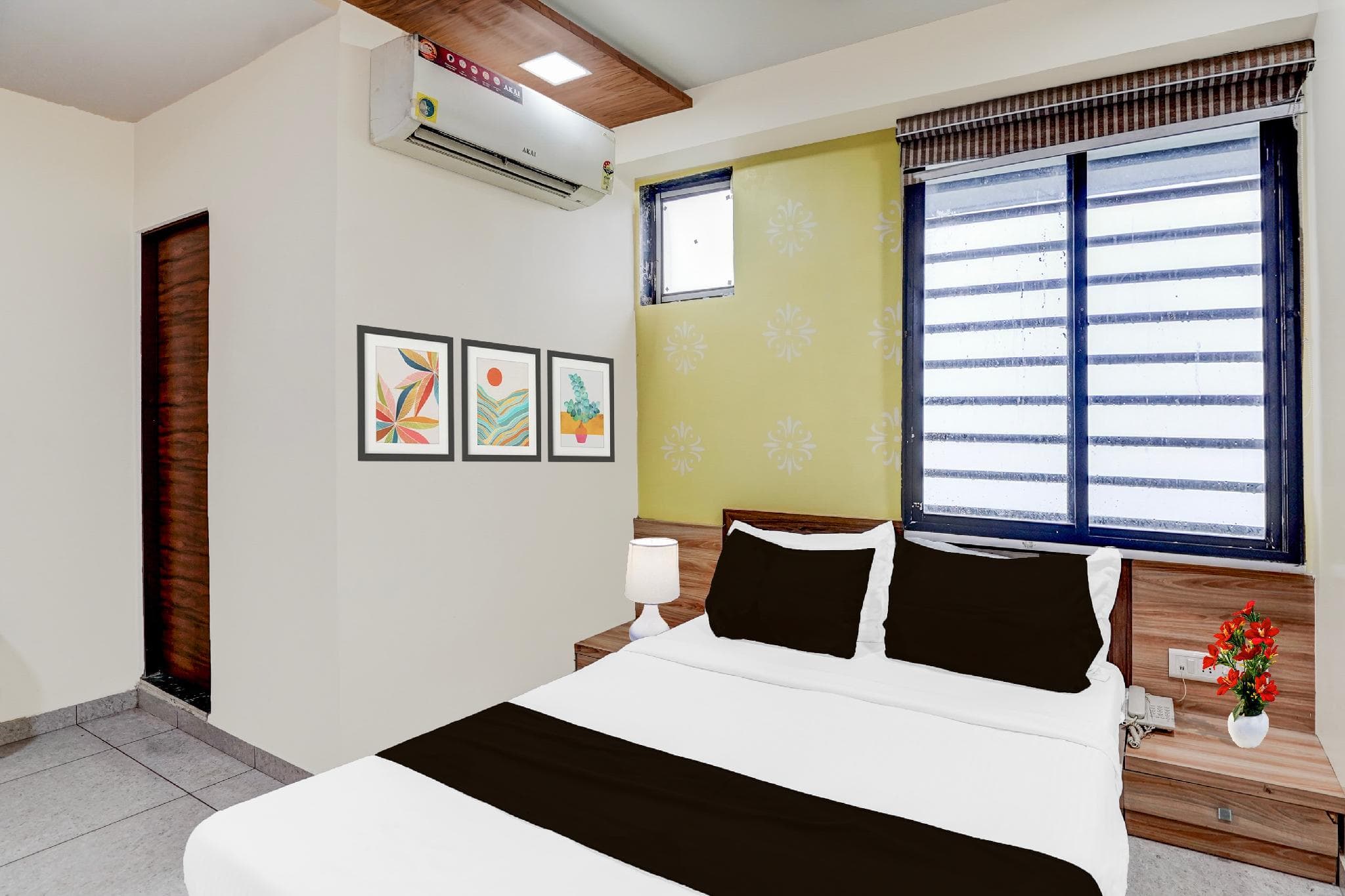 Hotel O Naroda GIDC Formerly Yuvraj photo 2
