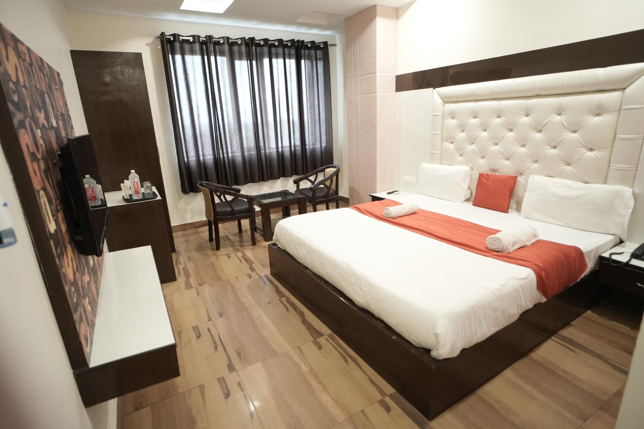 HOTEL S R GRAND