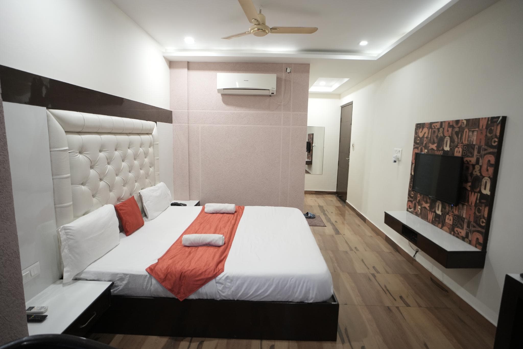 HOTEL S R GRAND photo 3