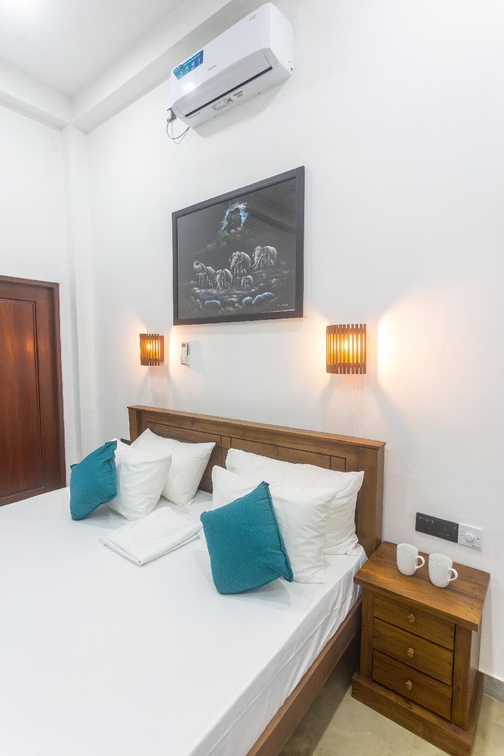 Mich's Surf Villa & Hostel photo 2