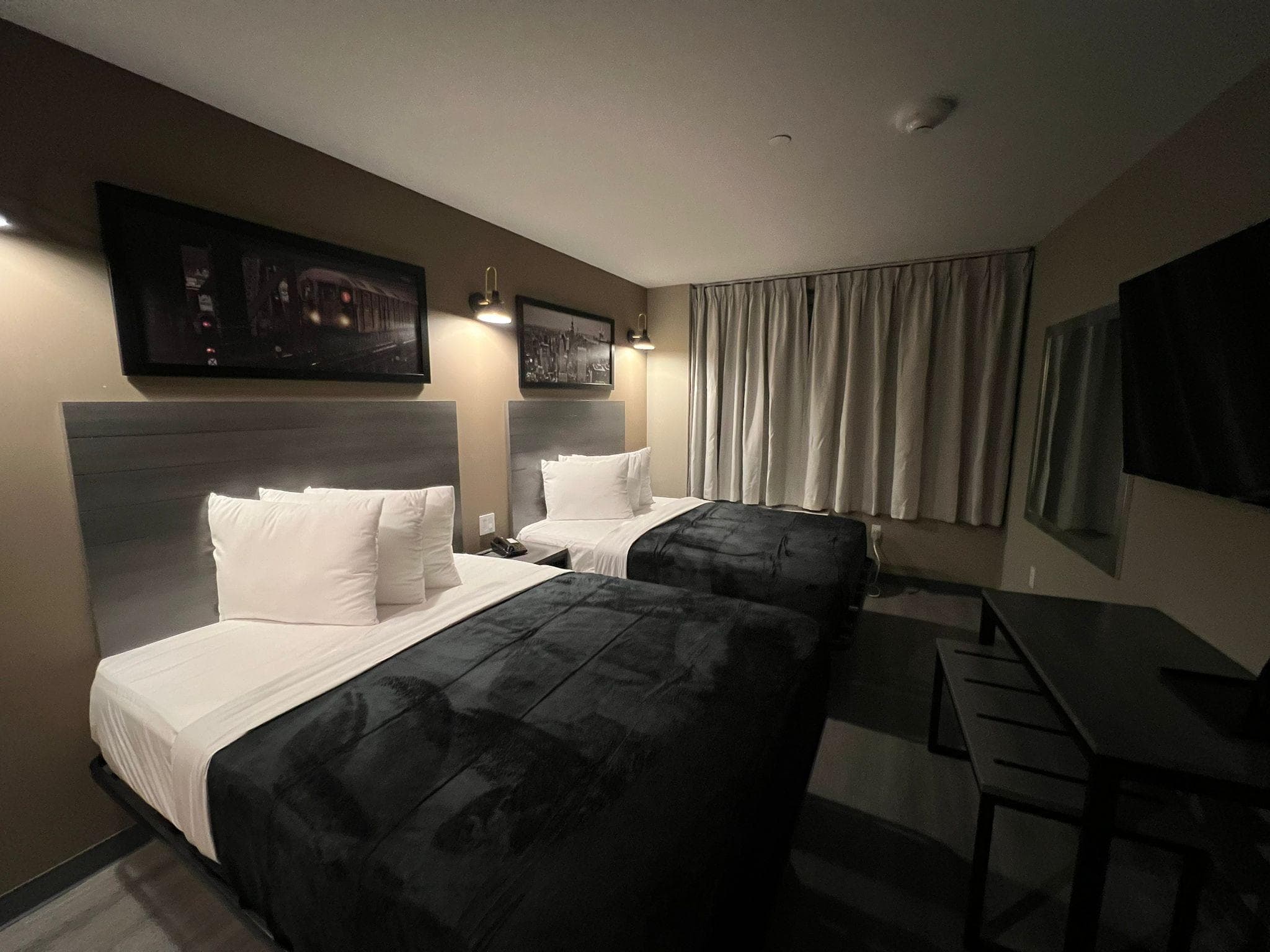 LIV Hotel Bronx photo 5