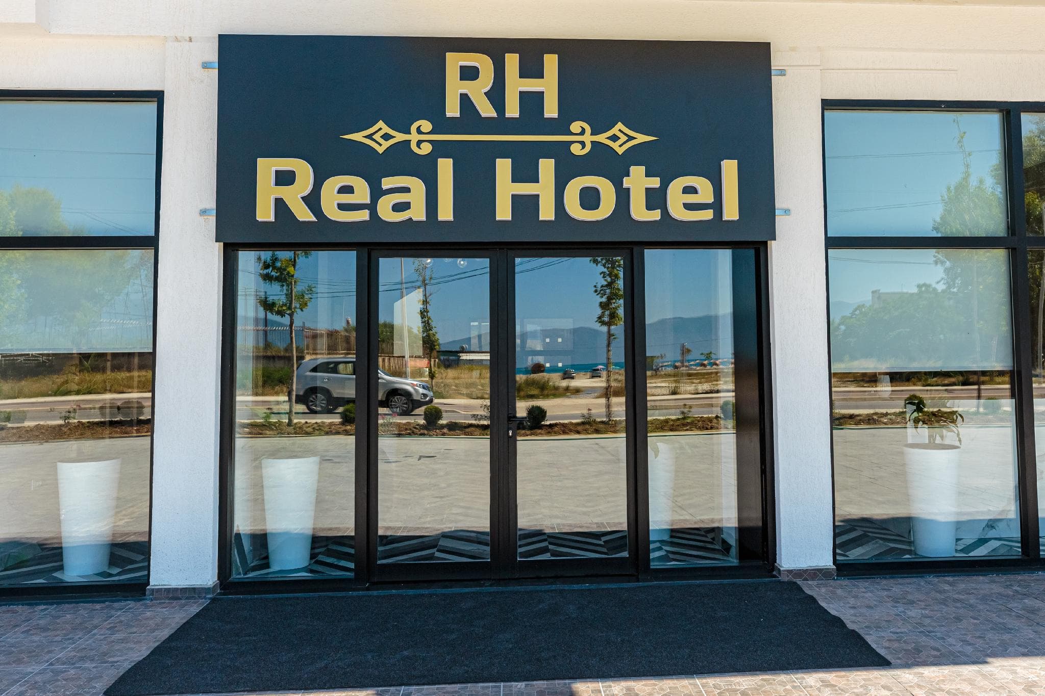 Real Hotel