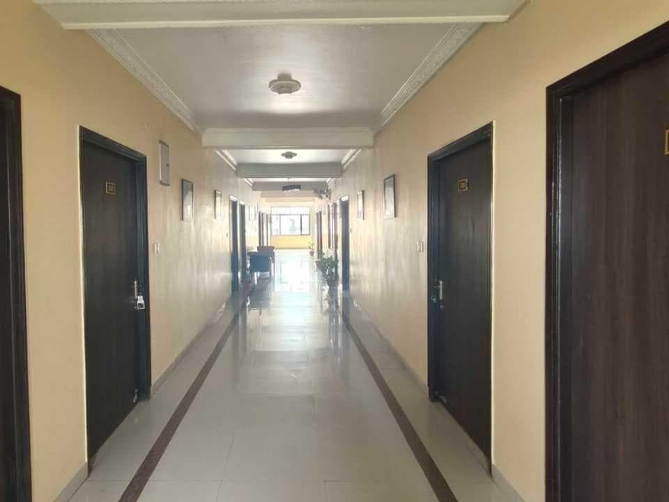 [Day Stay - 12 Hrs Slot : 8 AM to 8 PM] Collection O Collection O Kumhrar Archeological Park Hotel K photo 3