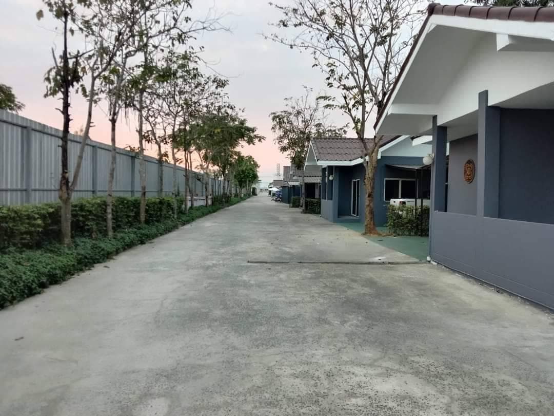 Sap Thanasarn Hotel, Khlong 7, Thanyaburi photo 4