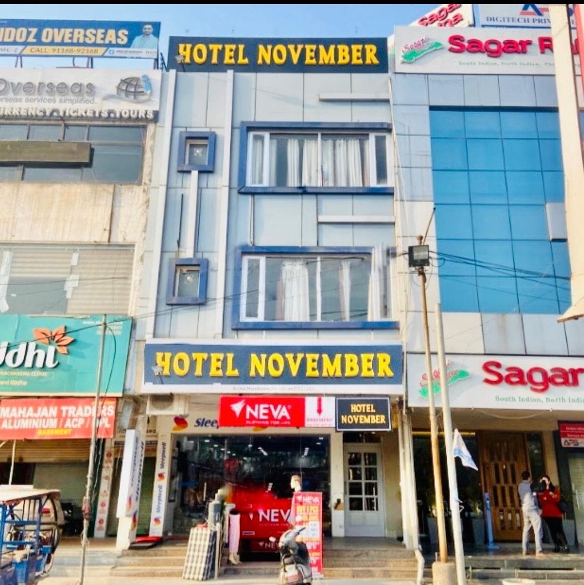 Hotel November, At Zirakpur Bus Stand photo 5