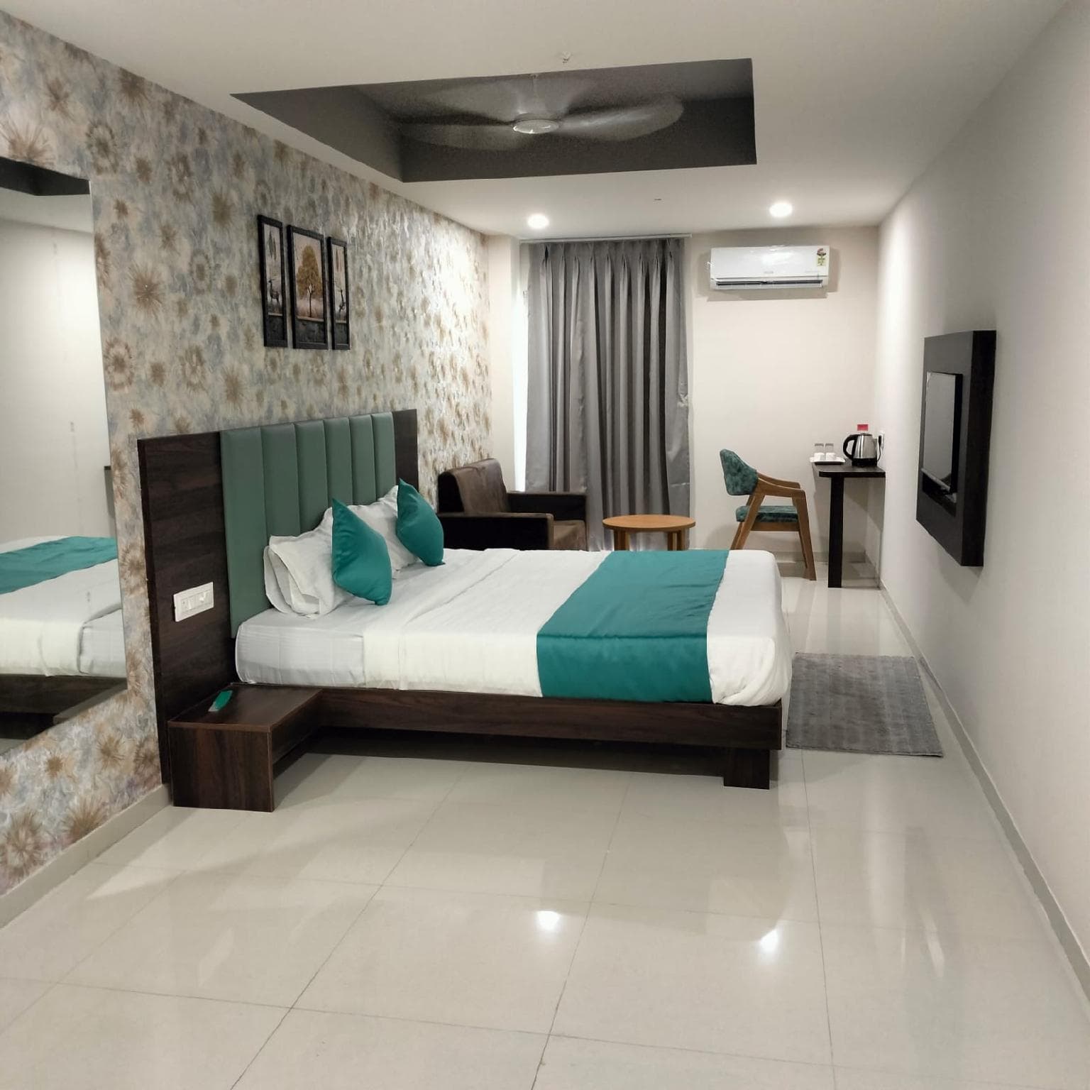 Hotel New Balaji Vadodara photo 2
