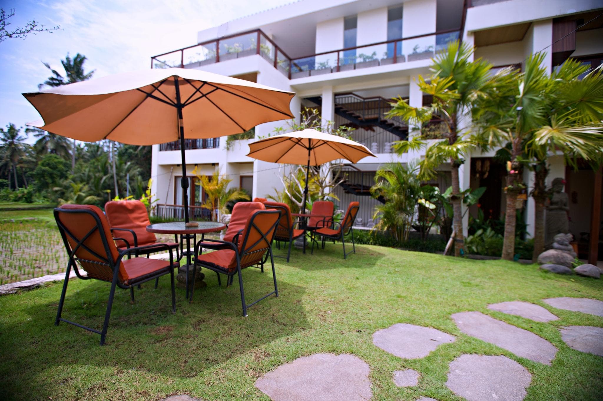 MJ HOUSE photo 5