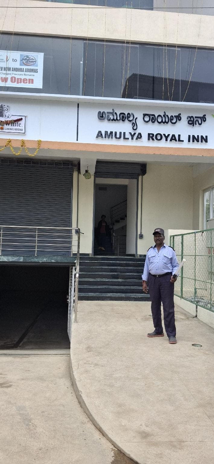 Hotel Amulya Royal Inn photo 4