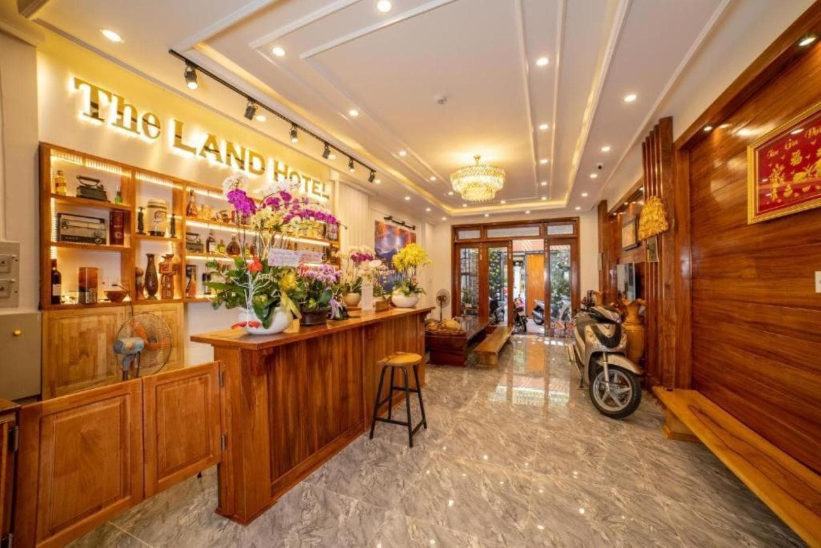 The Land Hotel & Apartment photo 5