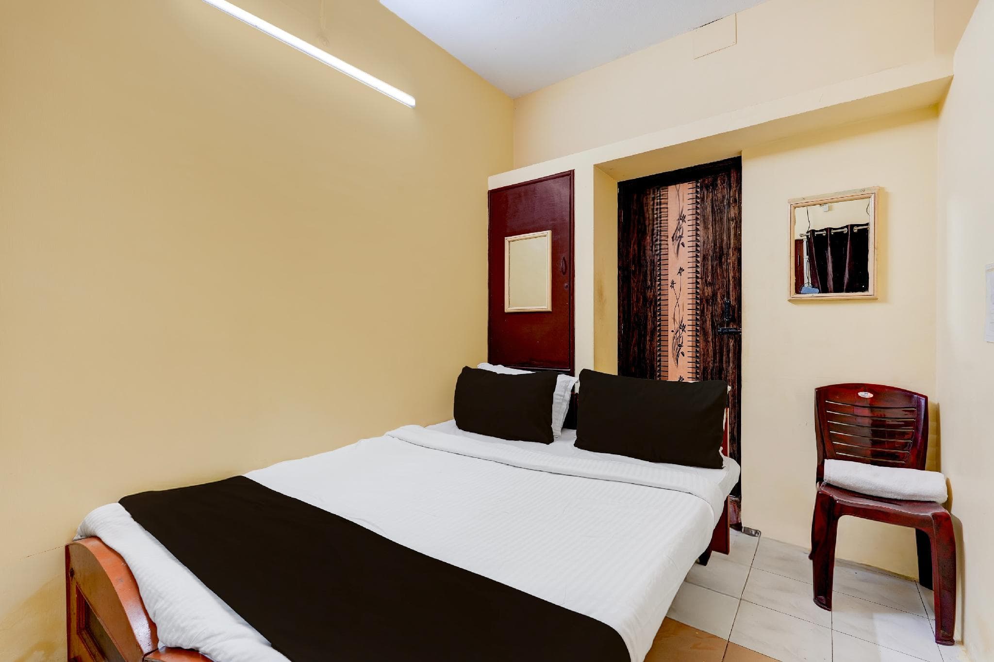 Super Hotel O Cooum Riverview Chennai Formerly Nimalan Residency photo 2