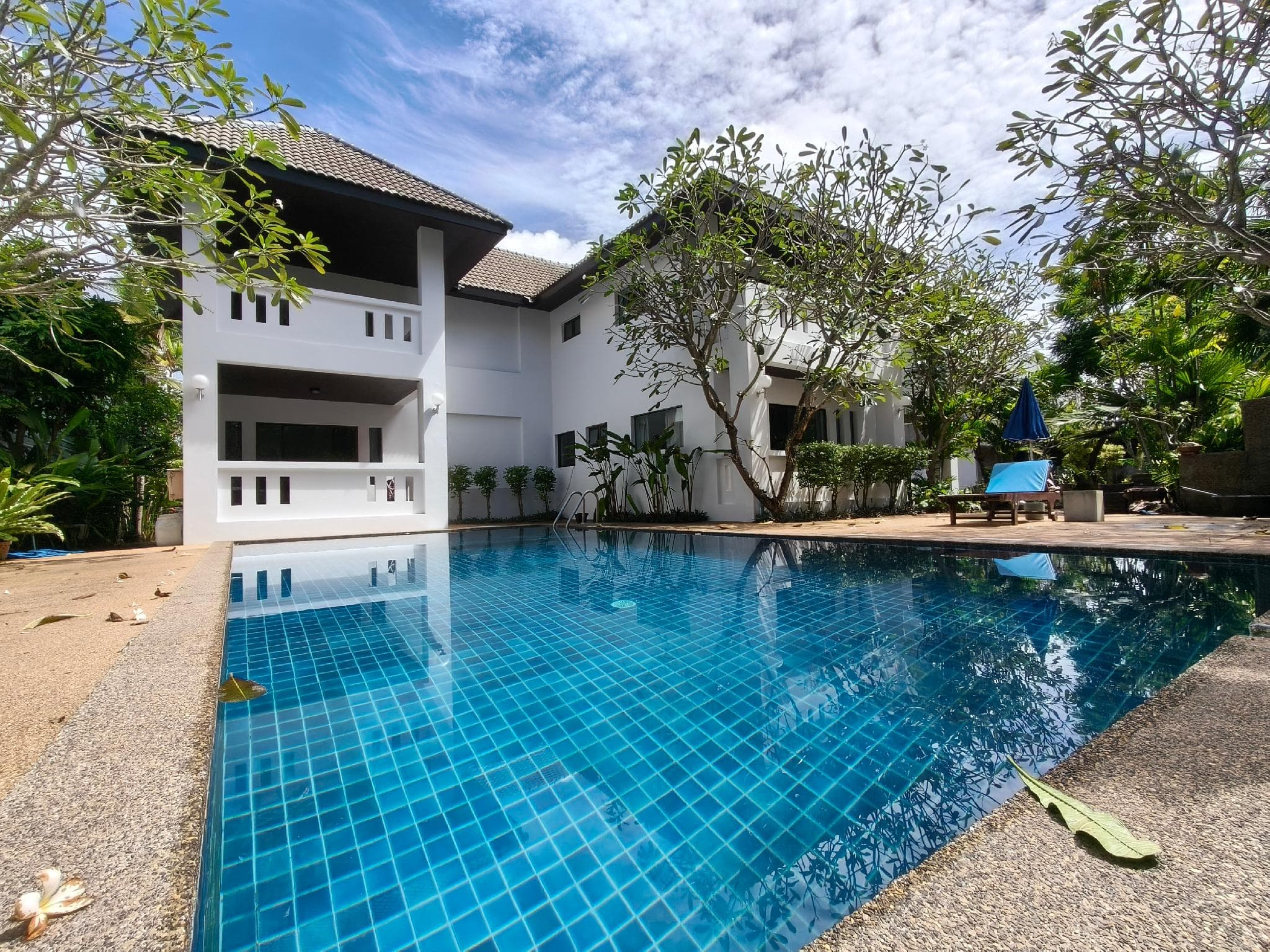 Phuket Leisure Time Hotel