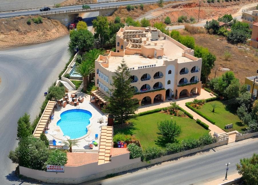 Karteros Hotel