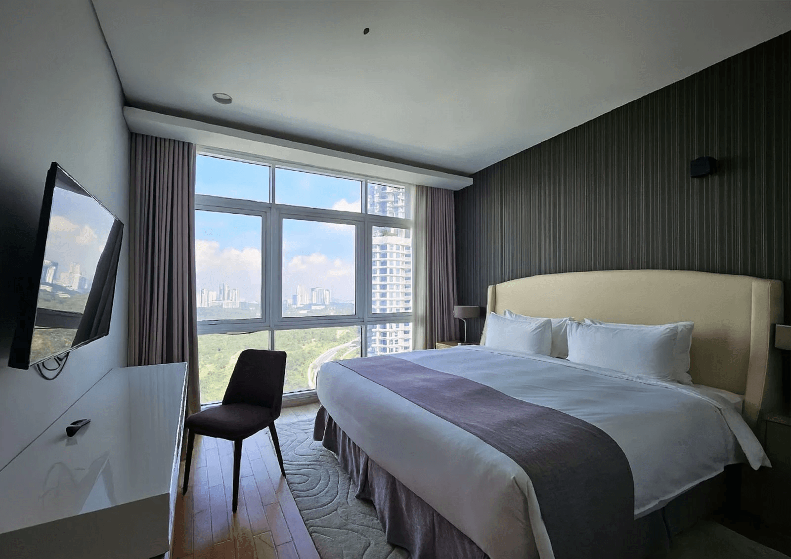 UH FLAT HOTELS & RESORTS PINETREE photo 4