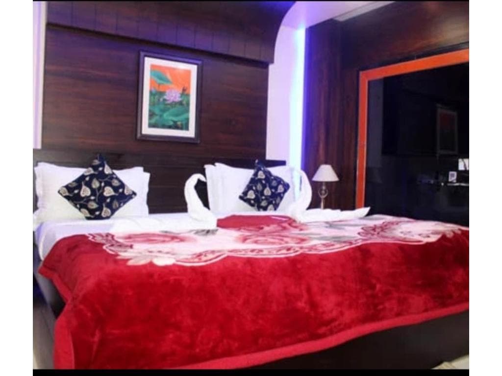 DhamStay Hotel Gokul Plaza Bhubaneswar Near Railway Station - Free Breakfast photo 4
