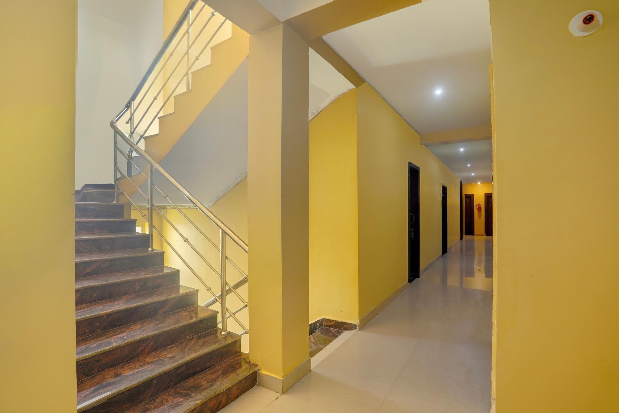 Super Hotel O New Marine Drive Puri Formerly Padmahar photo 3