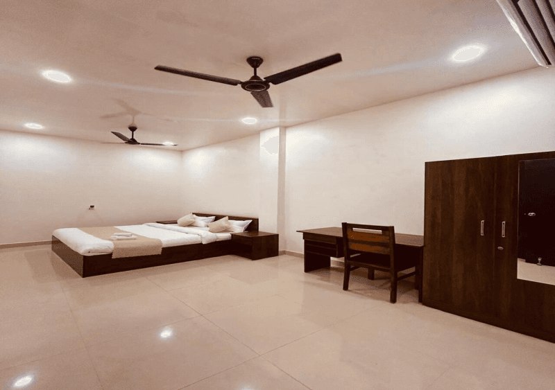 Shri Veda Grand Inn photo 5