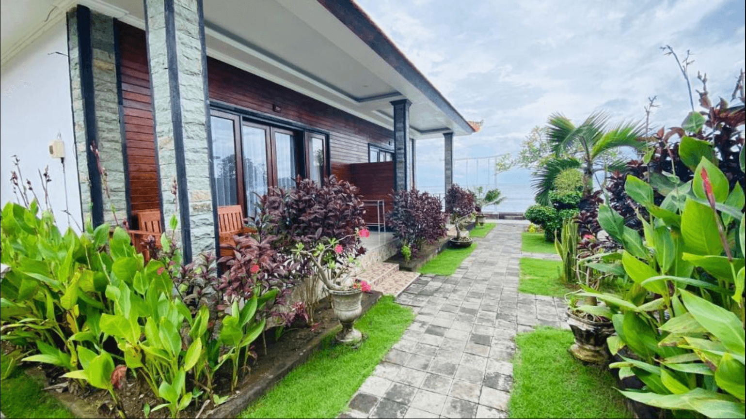 Juan Beach Bungalow photo 4
