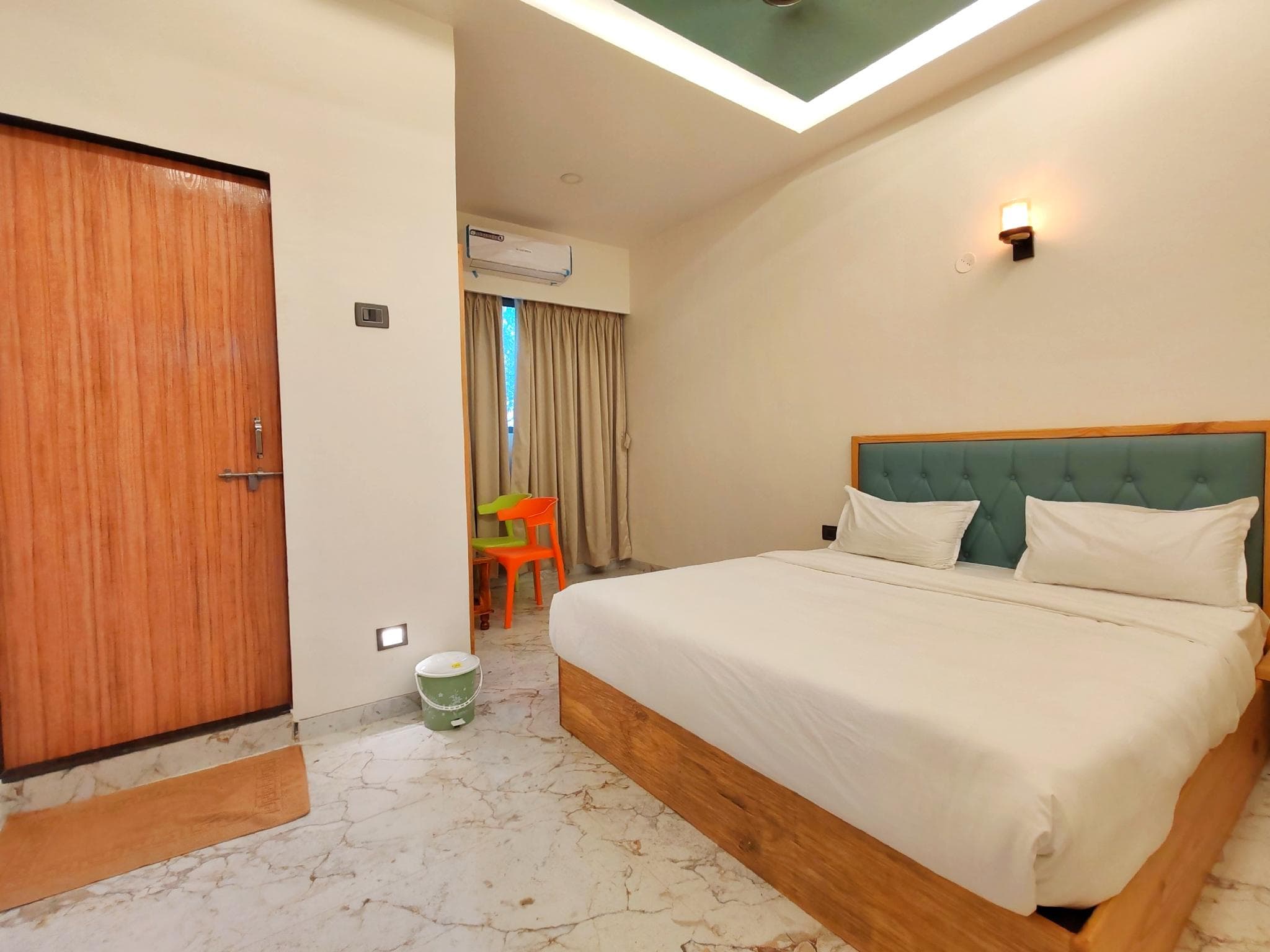 Hotel Satkar Inn