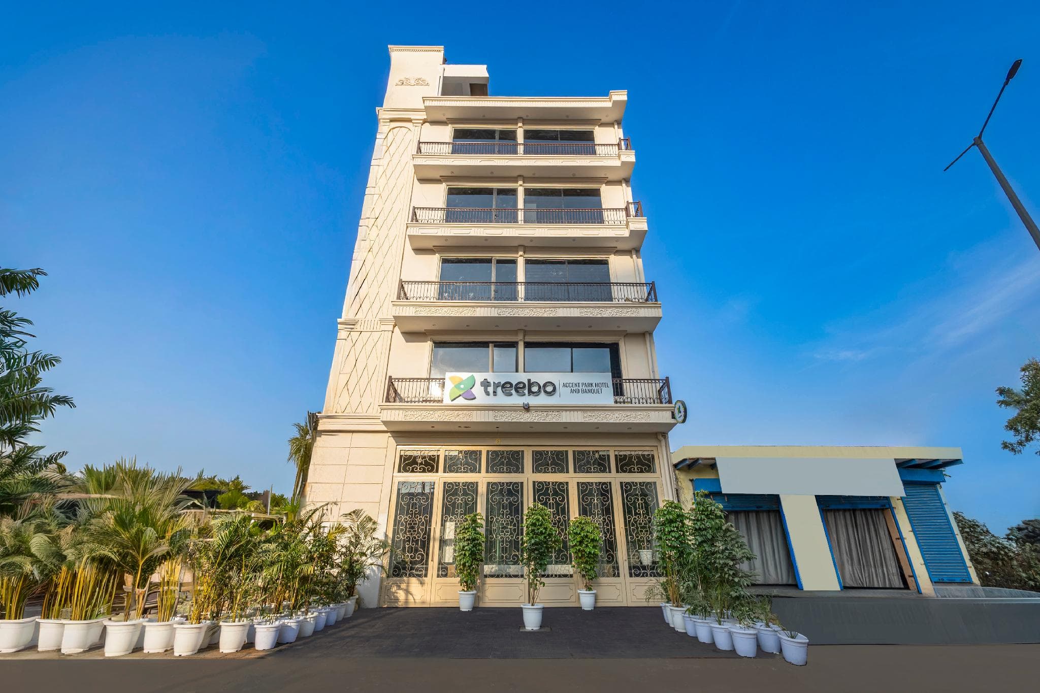 Treebo Accent Park Hotel And Banquet photo 3